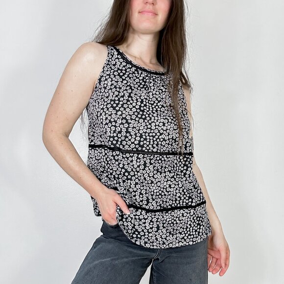 *Old Navy Black and White Flower Tank Top - Picture 1 of 9